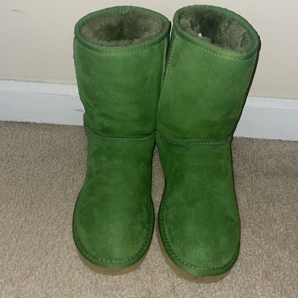 Authentic Green (Kelly) Uggs